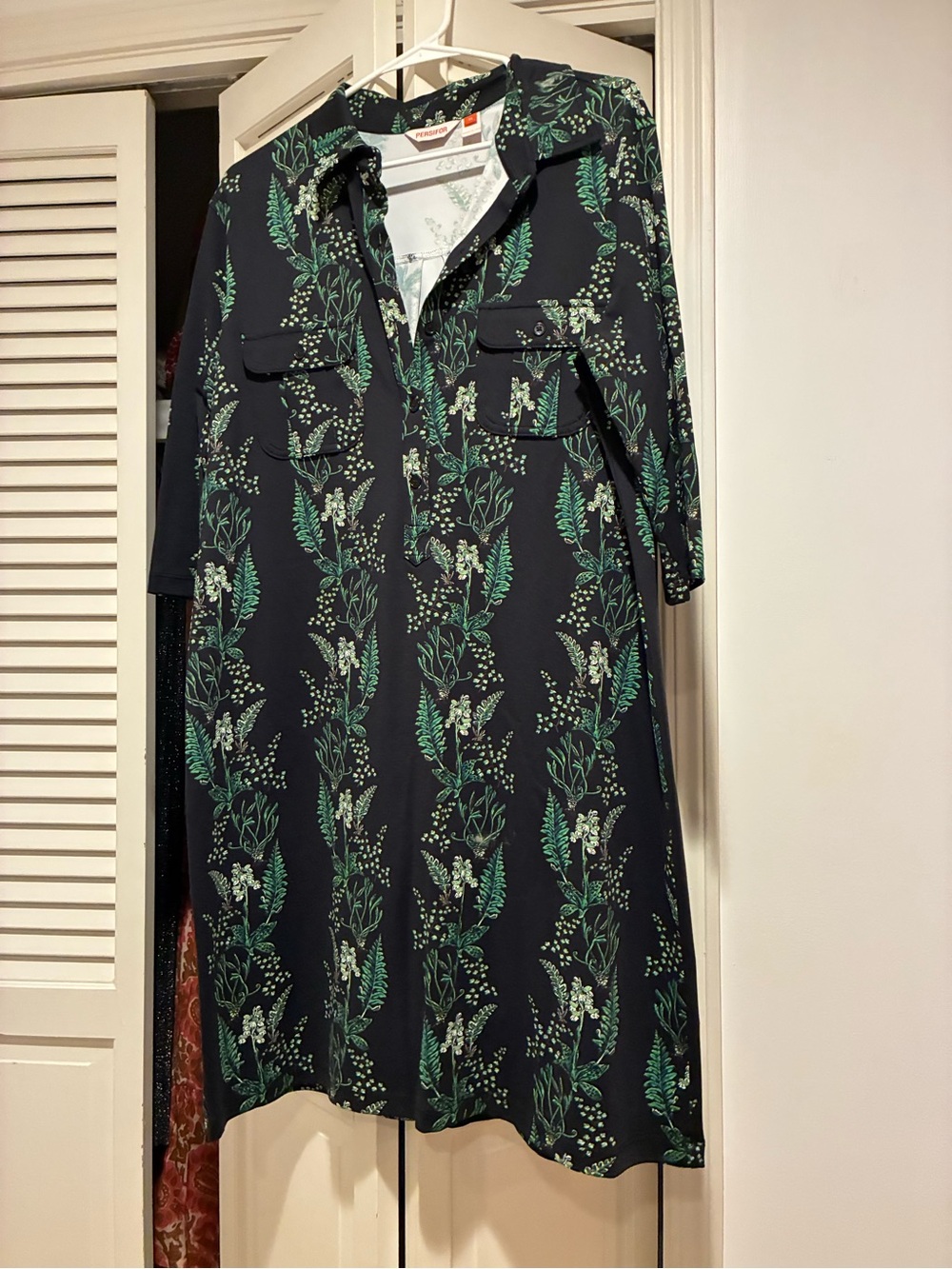 Floral Print Midi Shirt Dress in blsvk and Green